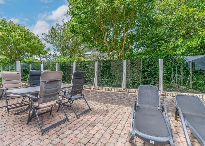 度假居 Villapark Kamperfoelie 69 *